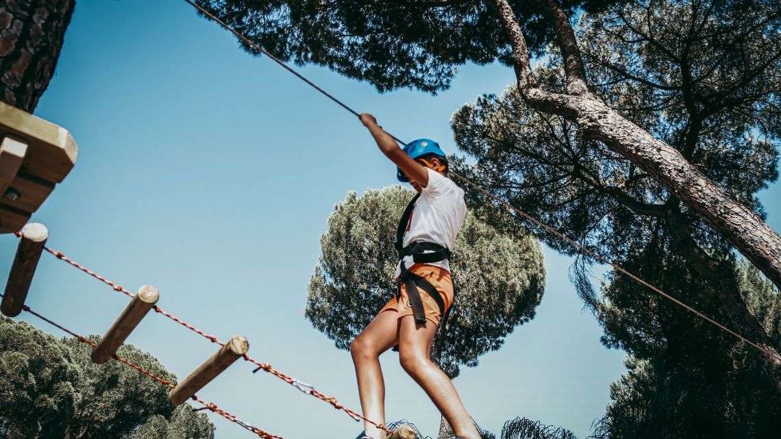 CBS Summer Camp campamento para niños y niñas de 5 a 15 años de edad en sevilla CBS Summer Camp campamento para ninos y ninas de 5 a 15 anos de edad en sevilla